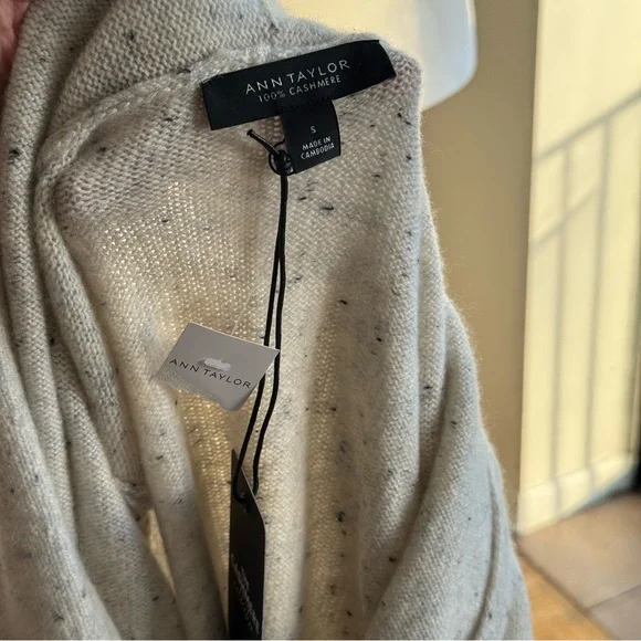 Ann Taylor Cashmere Shawl Collar Wrap Sweater Speckled Cream Small - Picture 12 of 12